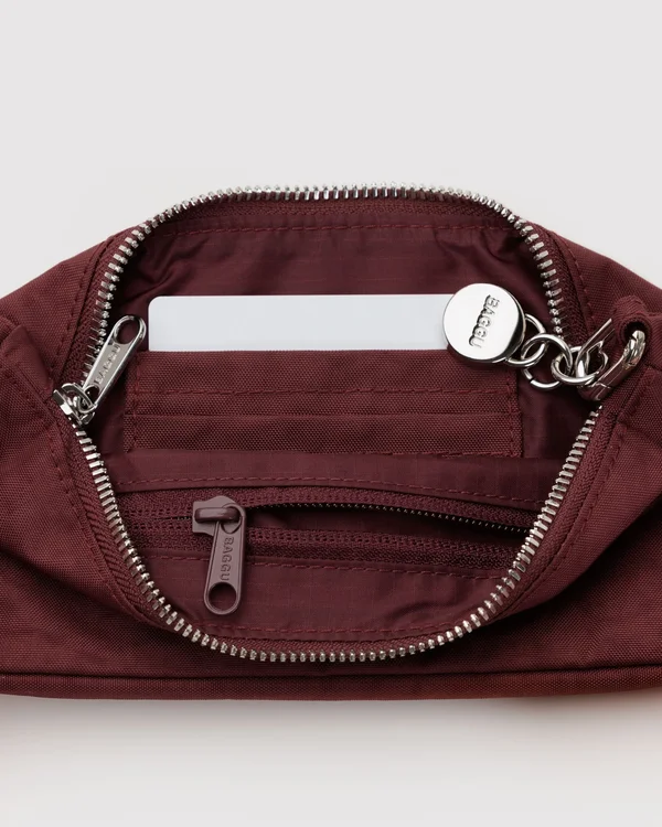 Nylon Pochette - Sale - Mahogany - Material: heavyweight-nylon