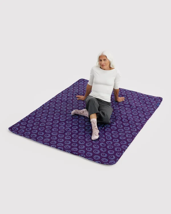 Puffy Picnic Blanket - Indigo Happy - Material: ripstop-nylon