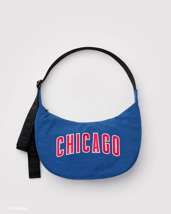 Medium Nylon Crescent Bag - Chicago Cubs™ - Material: heavyweight-nylon